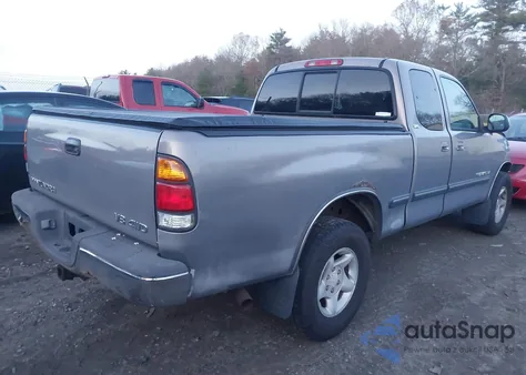 2000 Toyota Tundra Sr5 V8 z USA, uszkodzony, nr VIN 5TBBT4410YS016338